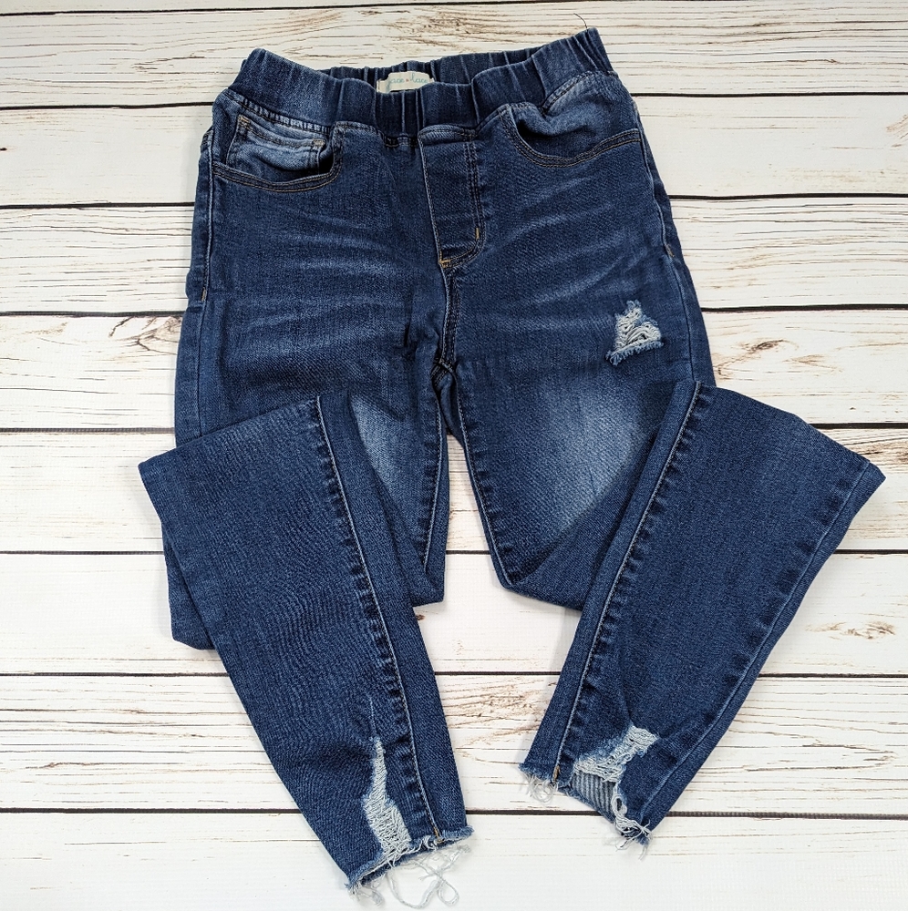 Grace & Lace Distressed Mid Rise Jeggings